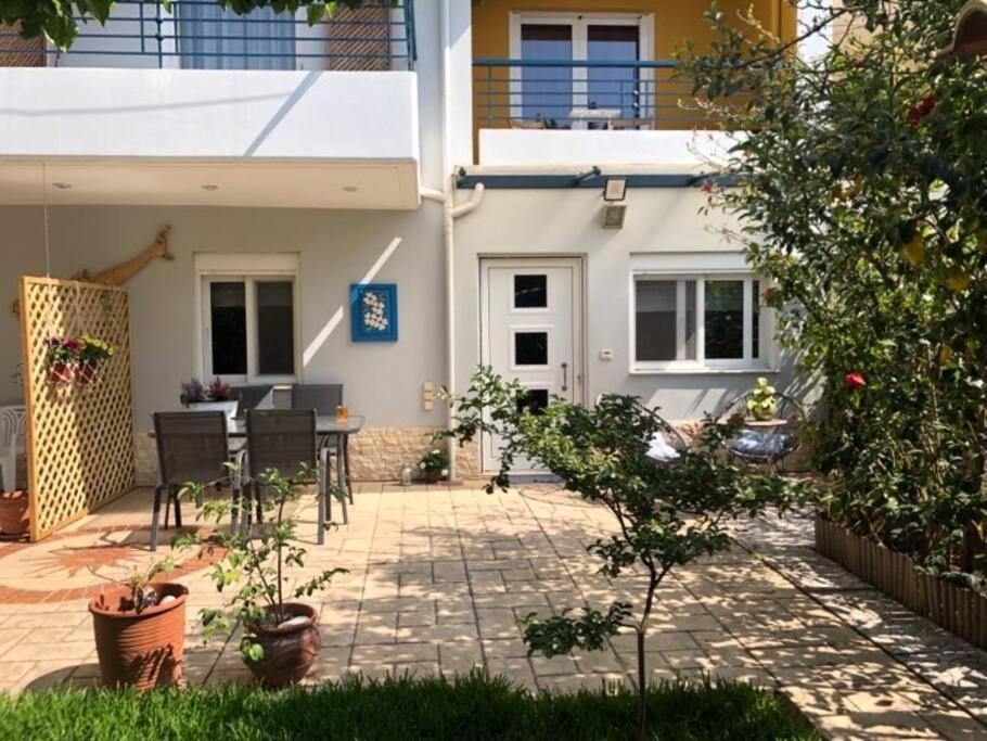 Eleni'S Maisonette 칼라마타 외부 사진